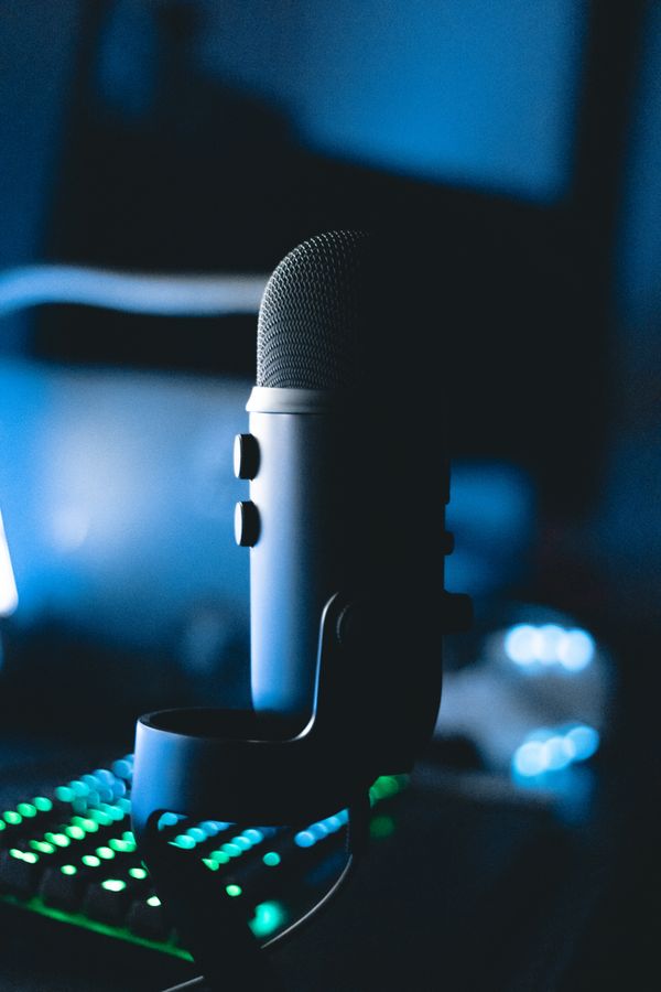 4 Best Mic's for Streaming (According to Pros)